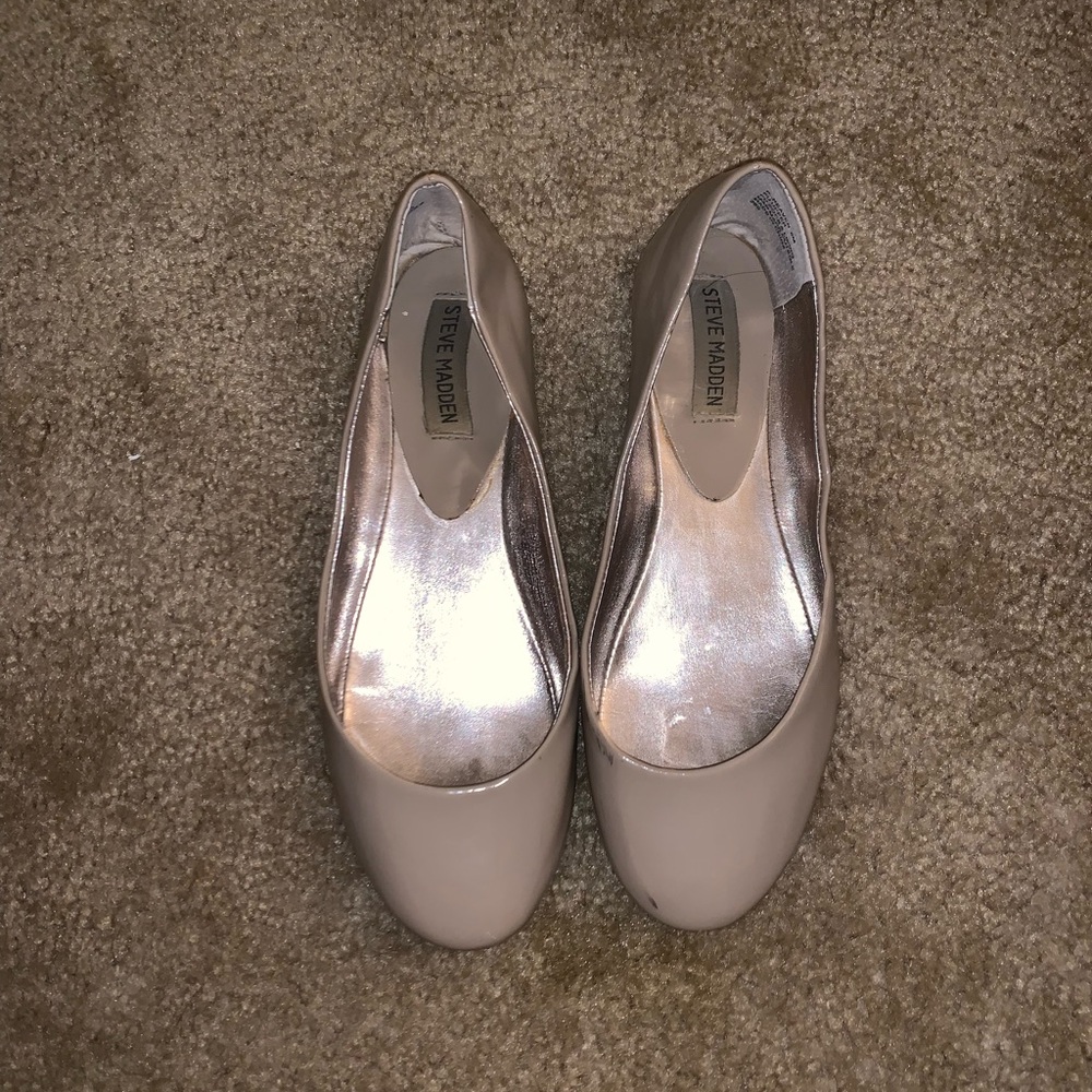 Nude Steve Madden ballet flats